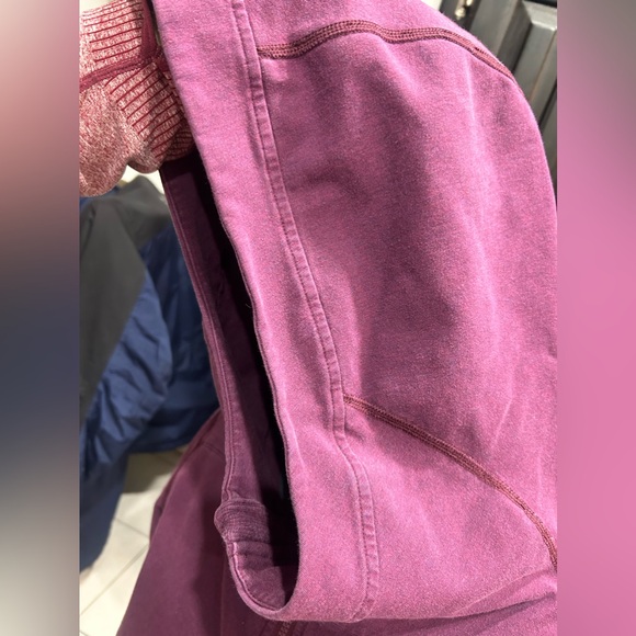 Lululemon Women’s full zipp Hoodie / Size 10 / Purple - Picture 3 of 13